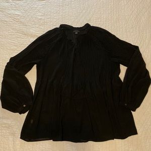 Ann Taylor Black Flowy Blouse - size S